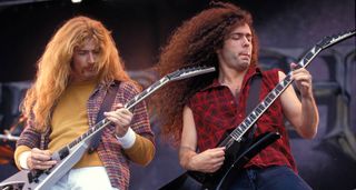 Dave Mustaine and Marty Friedman trade solos as Megadeth play live in 1990
