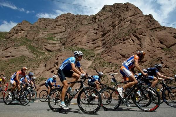 The raced was heading for the hills once again.