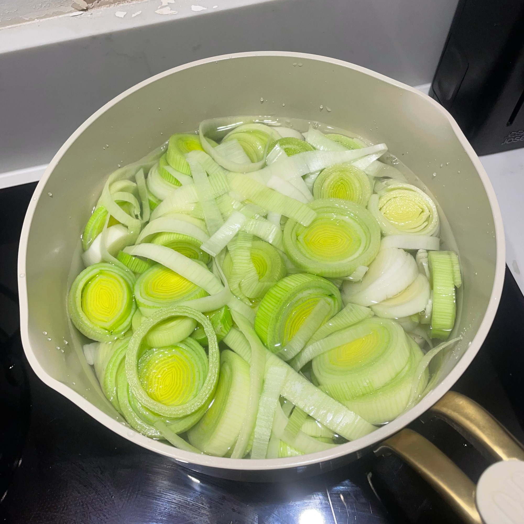 Testing the Our Place Essentials pans