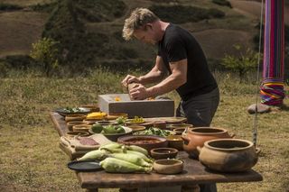 Gordon Ramsay cooks for Maoris in New Zealand