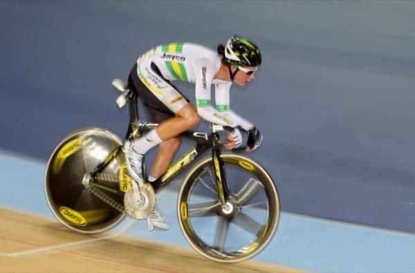 Melissa Hoskins (Australia) on her lone break to the gold medal in the scratch race