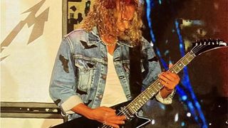Kirk Hammett wields a Gibson Moderene onstage with Metallica