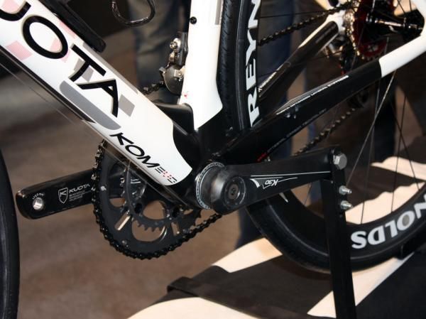 Kuota continues to use an oversized BB30 bottom bracket on its flagship bikes.