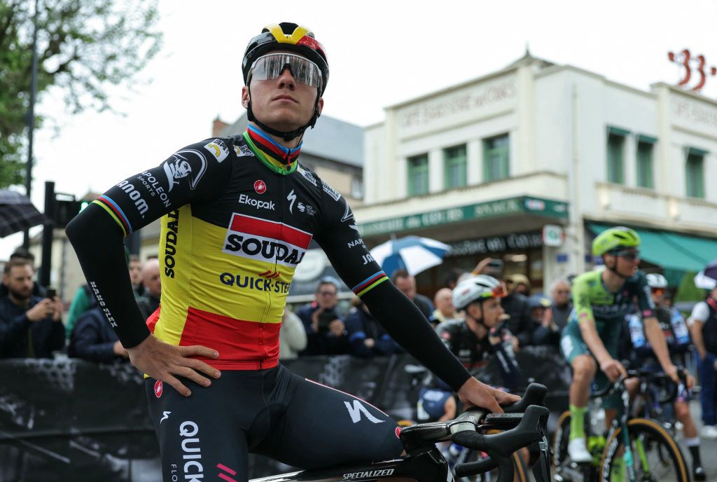 Evenepoel at start of Dauphine 2024