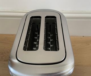 KitchenAid 2 Slice Manual Lift Toaster slots