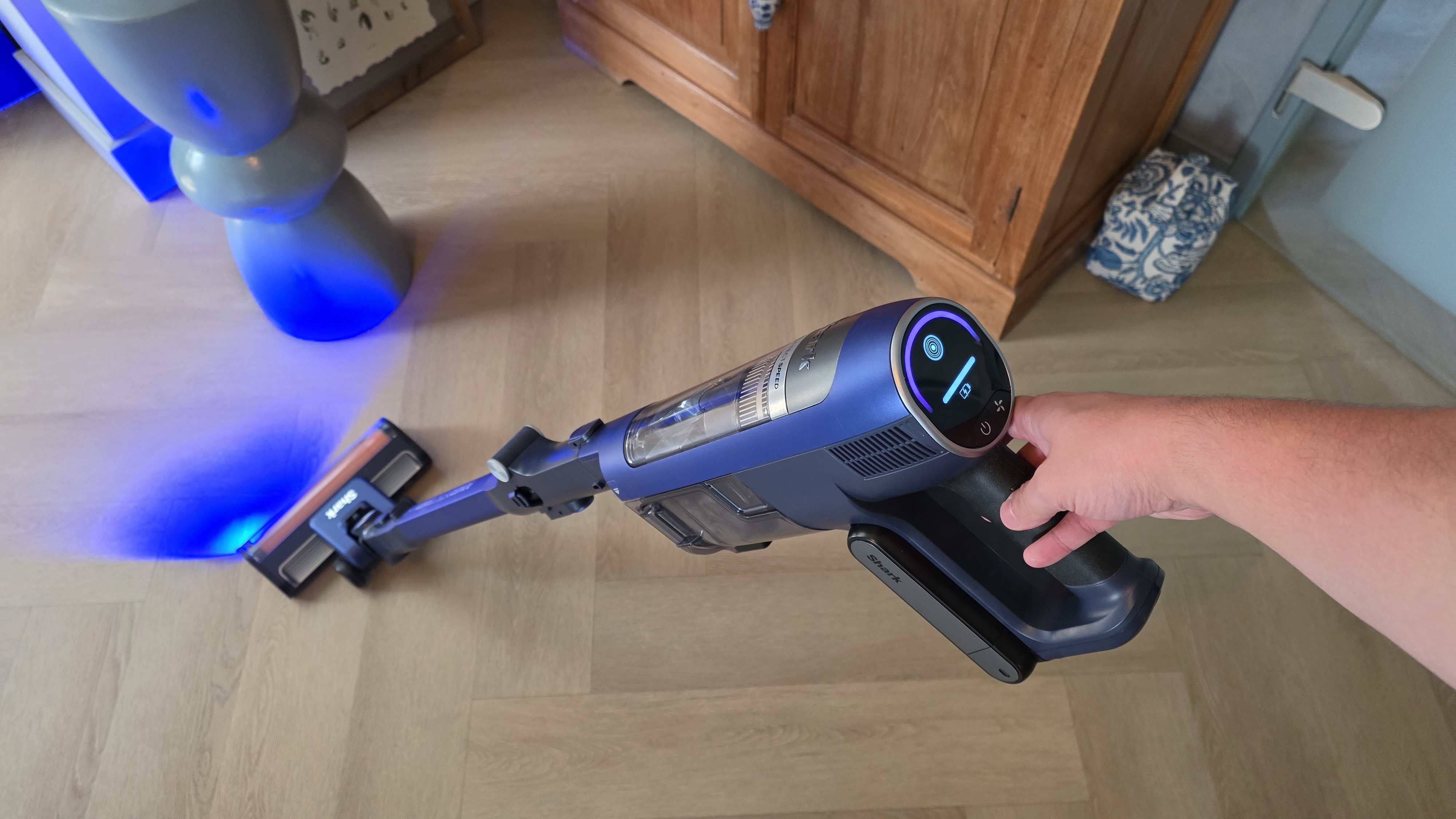 Shark PowerDetect Speed Clean &amp; Empty