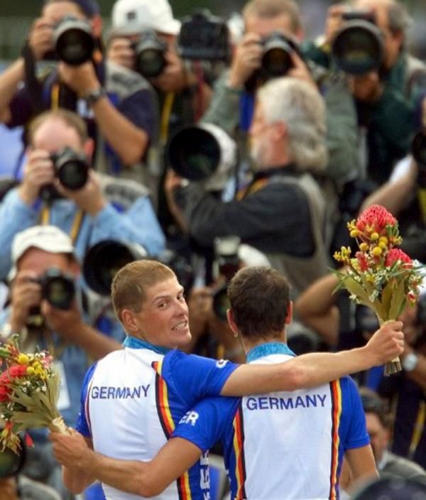With friend and teammate Jan Ullrich at the 2000 Olympic Games
