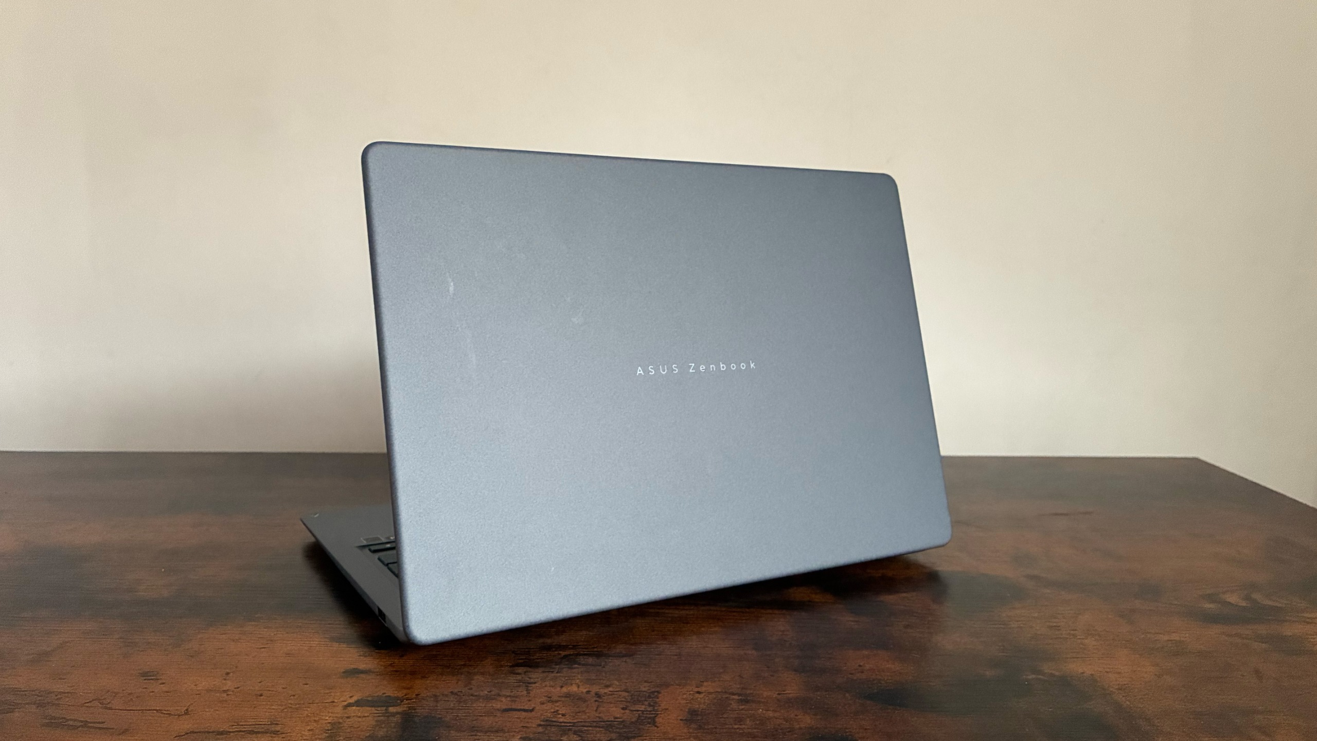 The Asus Zenbook 14 on a desk