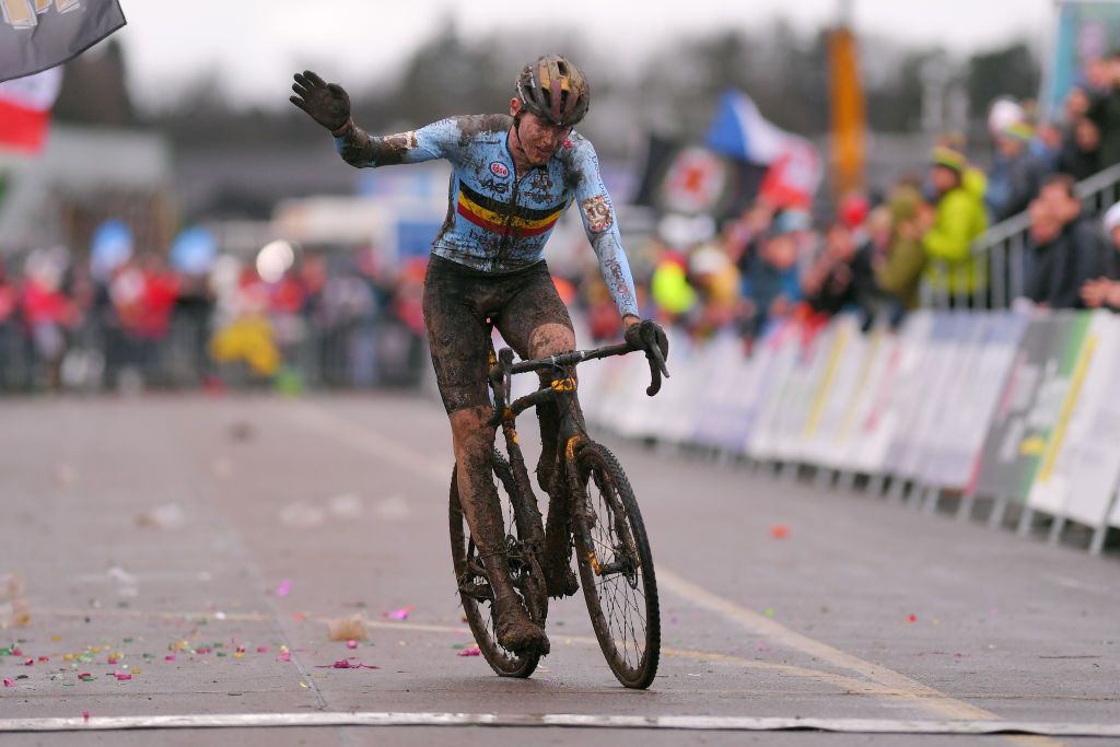 Aerts crosses the line