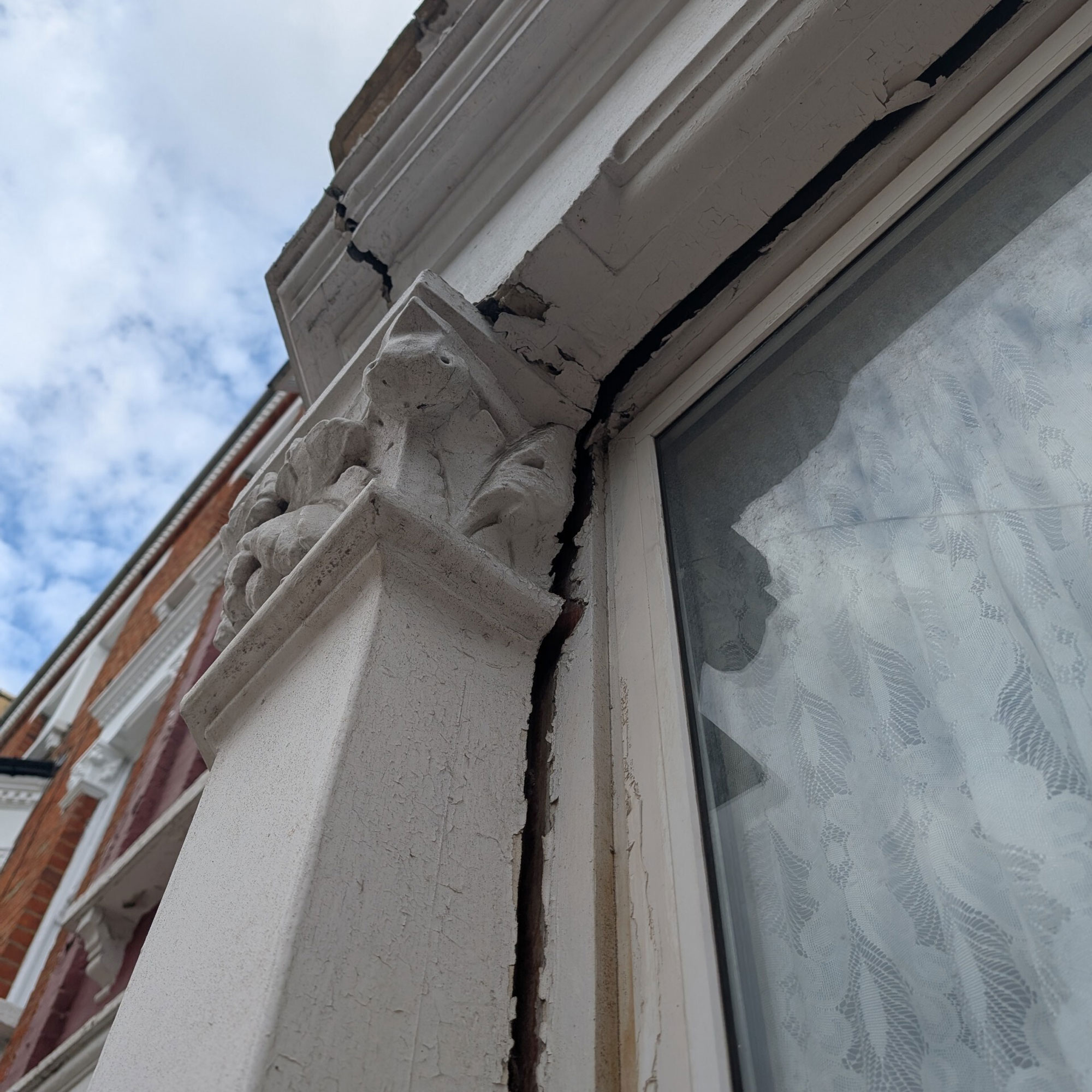 crack around window frame