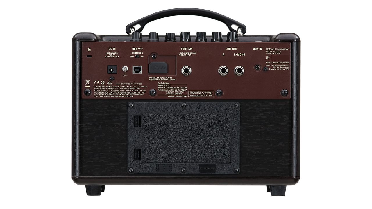 Boss AC-22LX acoustic guitar amplifier rear panel
