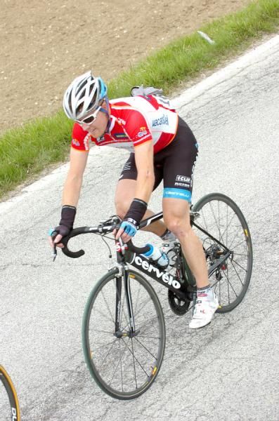 Tyler Farrar (Team Garmin-Cervelo) would narrowly lose his points jersey to Michele Scarponi (Lampre - ISD) at the end of the day.