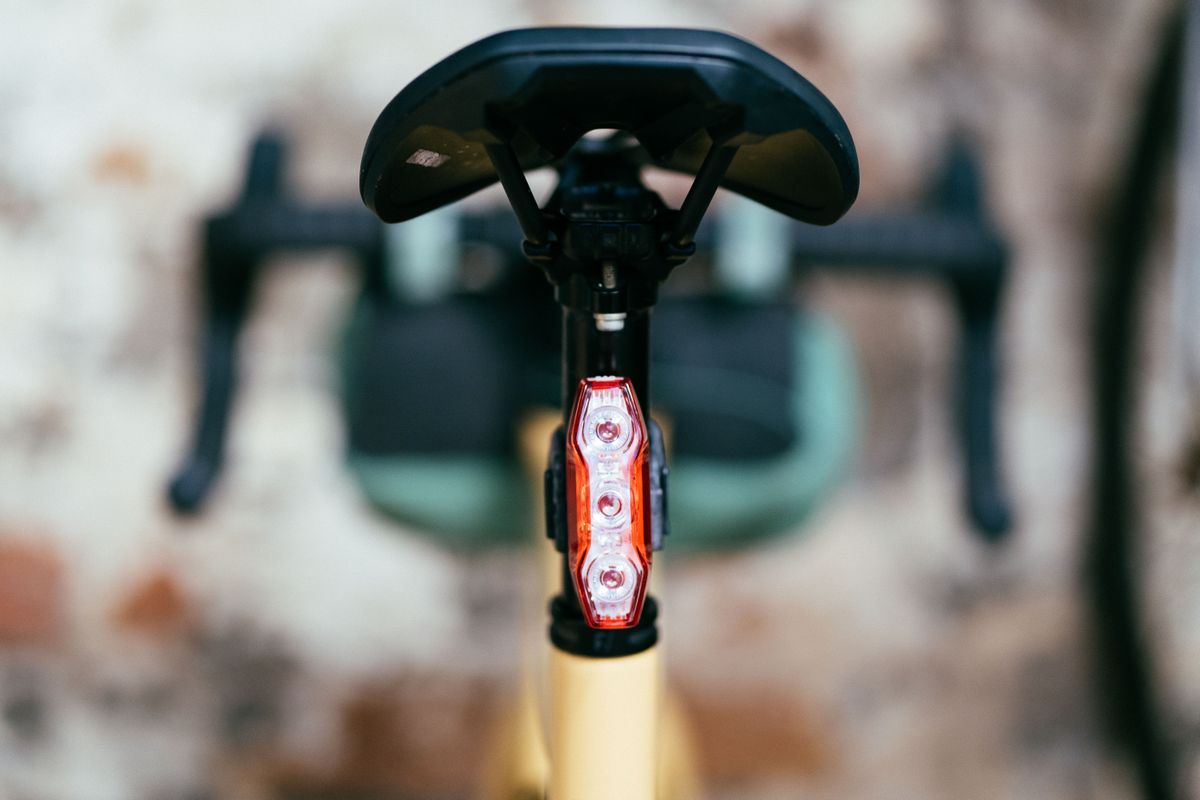 Cateye Vis 450 bike light