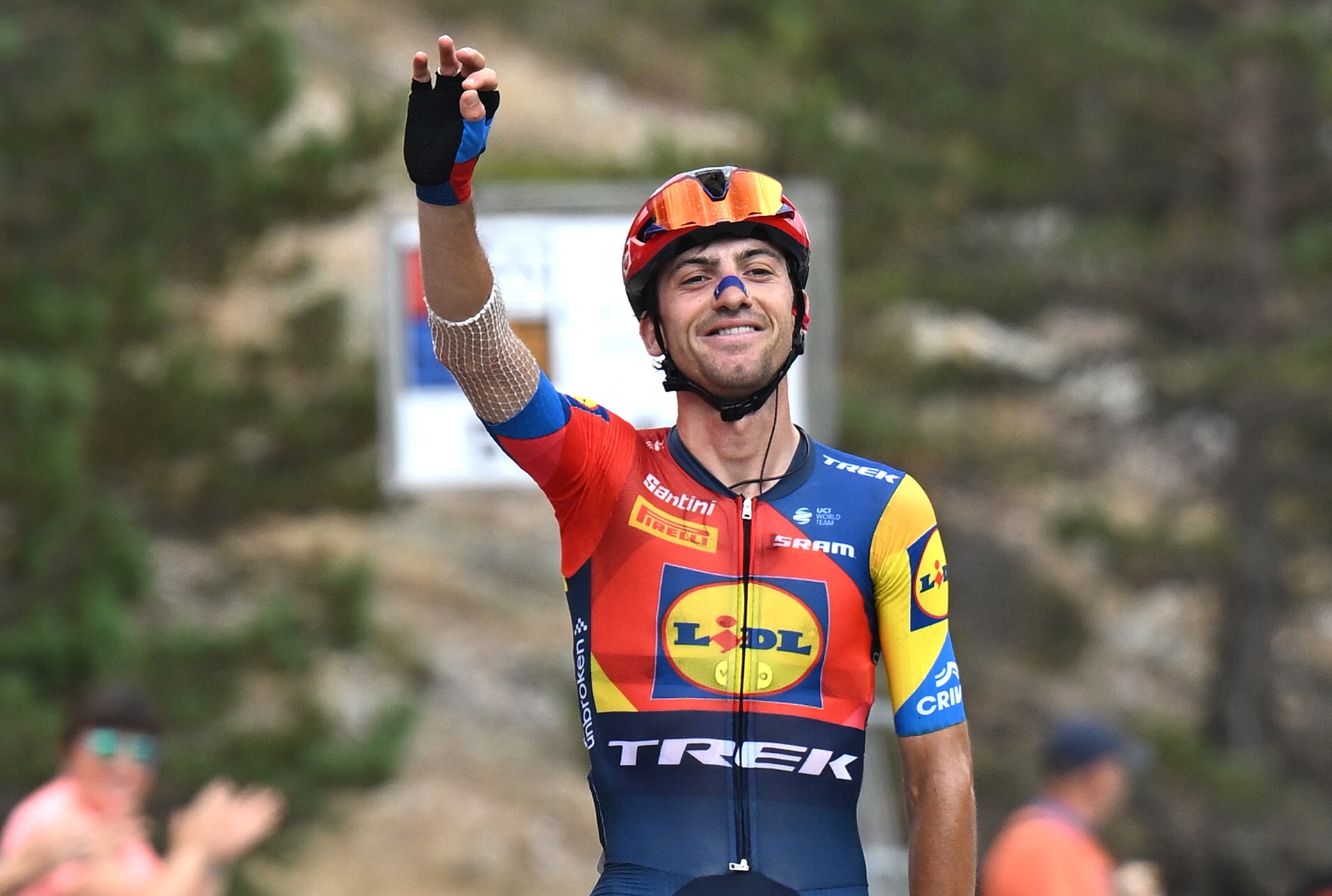 LAGUNAS DE NEILA, SPAIN - AUGUST 09: Giulio Ciccone of Italy and Team Lidl - Trek celebrates at finish line as stage winner during the 47th Vuelta a Burgos 2025, Stage 5 a 138.3km stage from Quintana del Pidio to Lagunas de Neila 1866m on August 09, 2025 in Lagunas de Neila, Spain. (Photo by Antonio Baixauli/Getty Images)