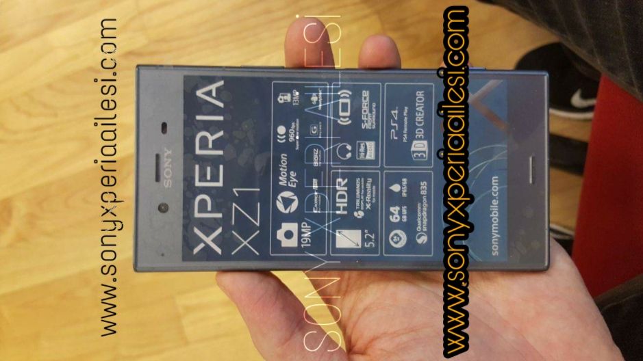 The Sony Xperia XZ1 looks to have large bezels around the screen