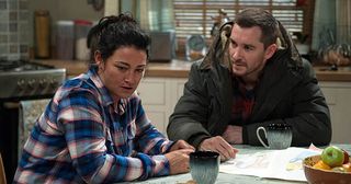 Everyone is worried about Moira Dingle who is drinking heavily. Pete Barton tells her of the meeting tomorrow and writes the details on a napkin so she won’t forget. But will it work to remind sizzled Moira in Emmerdale.