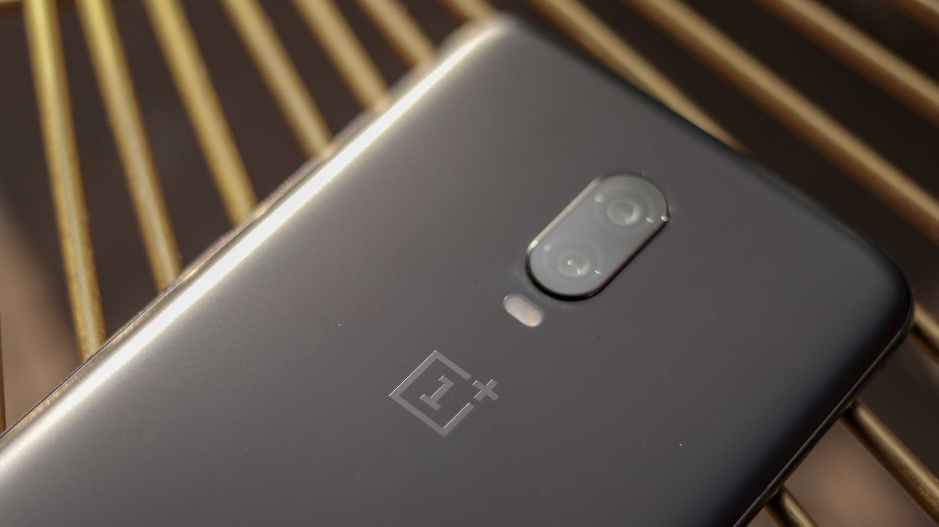 OnePlus 7 ss Ei Ole Todenn k isesti Langatonta Latausta TechRadar