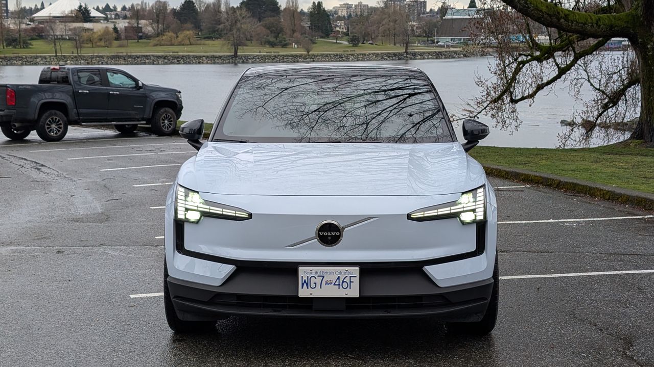 Volvo EX30