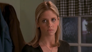 Sarah Michelle Gellar as Buffy Summers in Buffy the Vampire Slayer pilot episode 