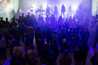 women performing at E-WERK Luckenwalde