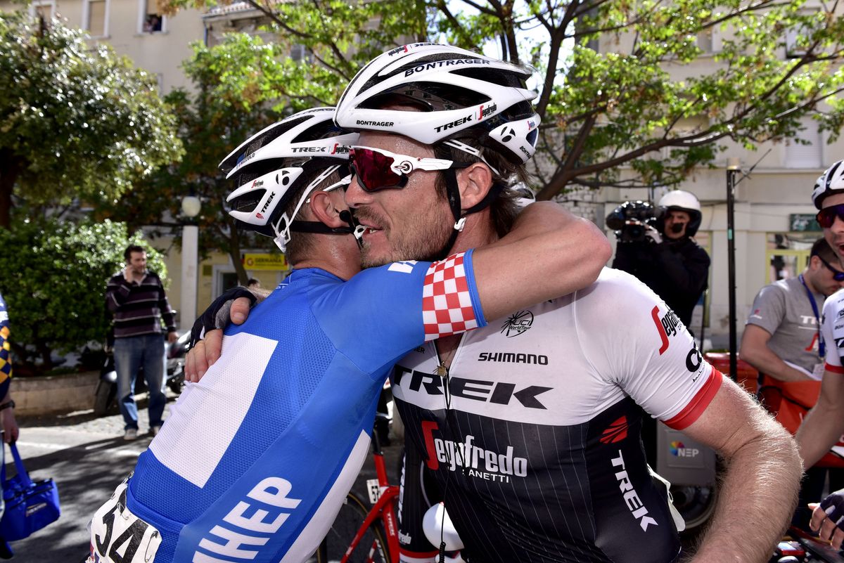 Nizzolo thanks his teammates