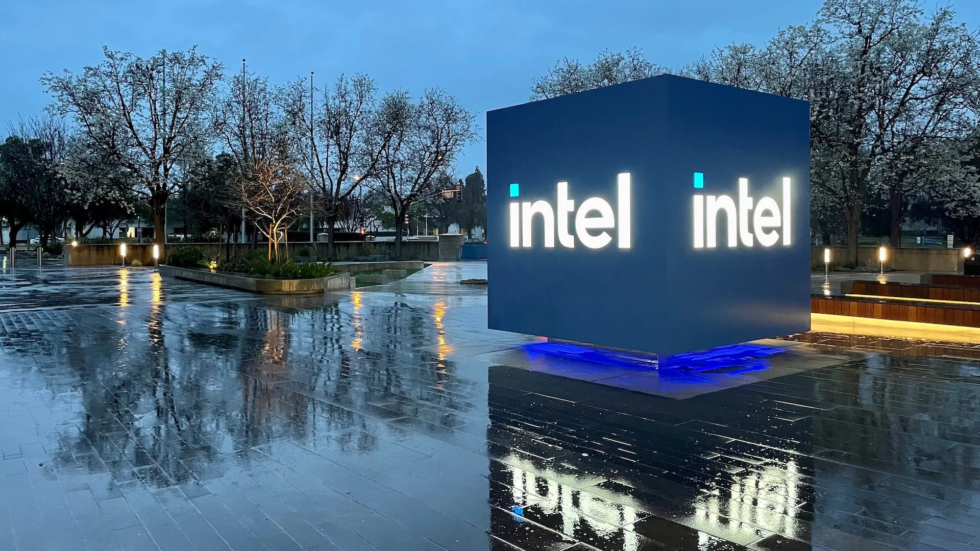 Intel stock jumps 28%, setting a record, after it posts strong Q1 with rising forecasts — Intel says yields are improving faster than expected with new nodes