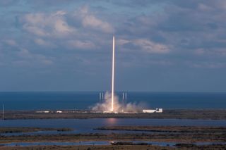 SpaceX GovSat-1 Launch