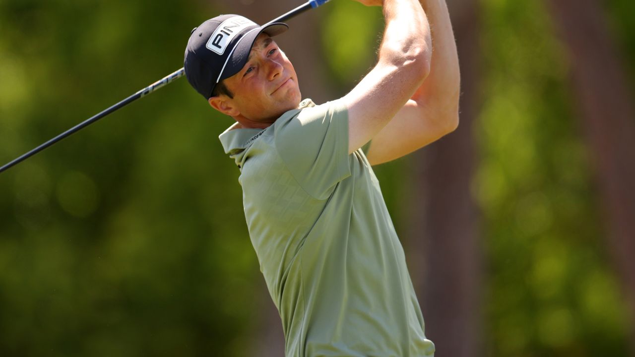 Viktor Hovland takes a shot in the Valspar Championship