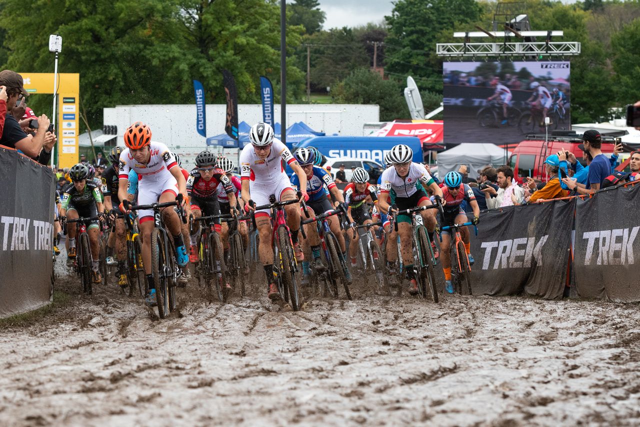 The start of the women's race