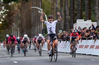 New Zealander Olivia Ray of Rally Cycling wins inaugural Into The Lion's Den criterium