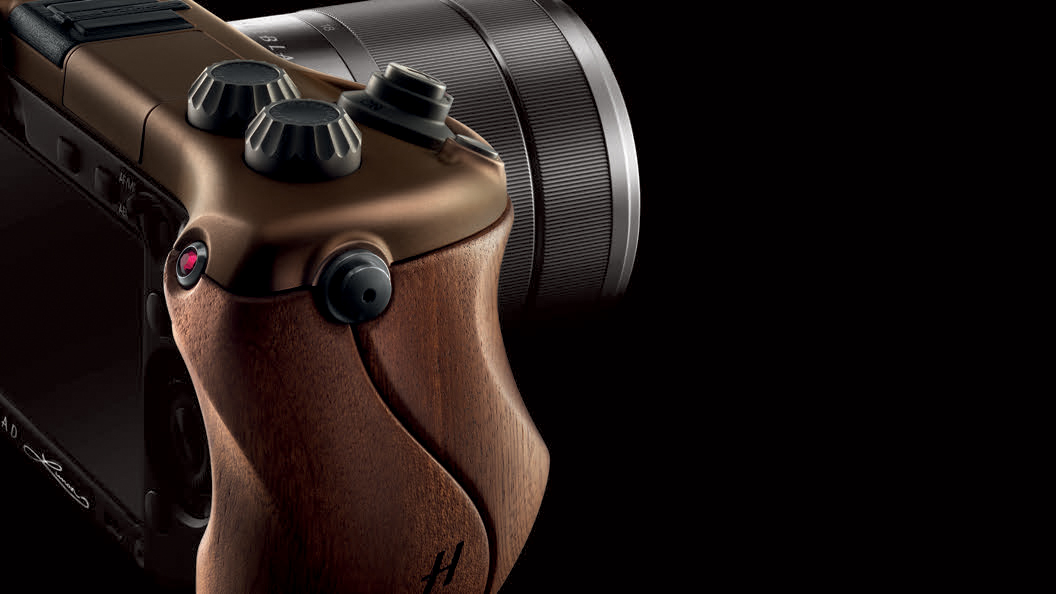 Beauty shot of the Hasselblad Lunar against a black background