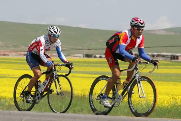 A break eventually happened with Song Baoqing (China) leading Hui Guo (Max Success).