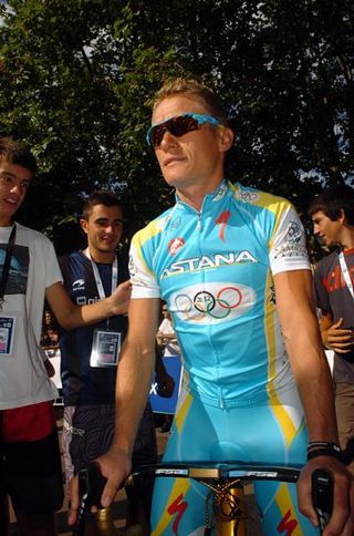 Recently crowned Olympic road champion Alexandr Vinokourov (Astana) has a special jersey to commemorate his win.
