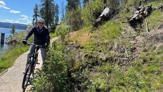 Peter Gros mountain biking