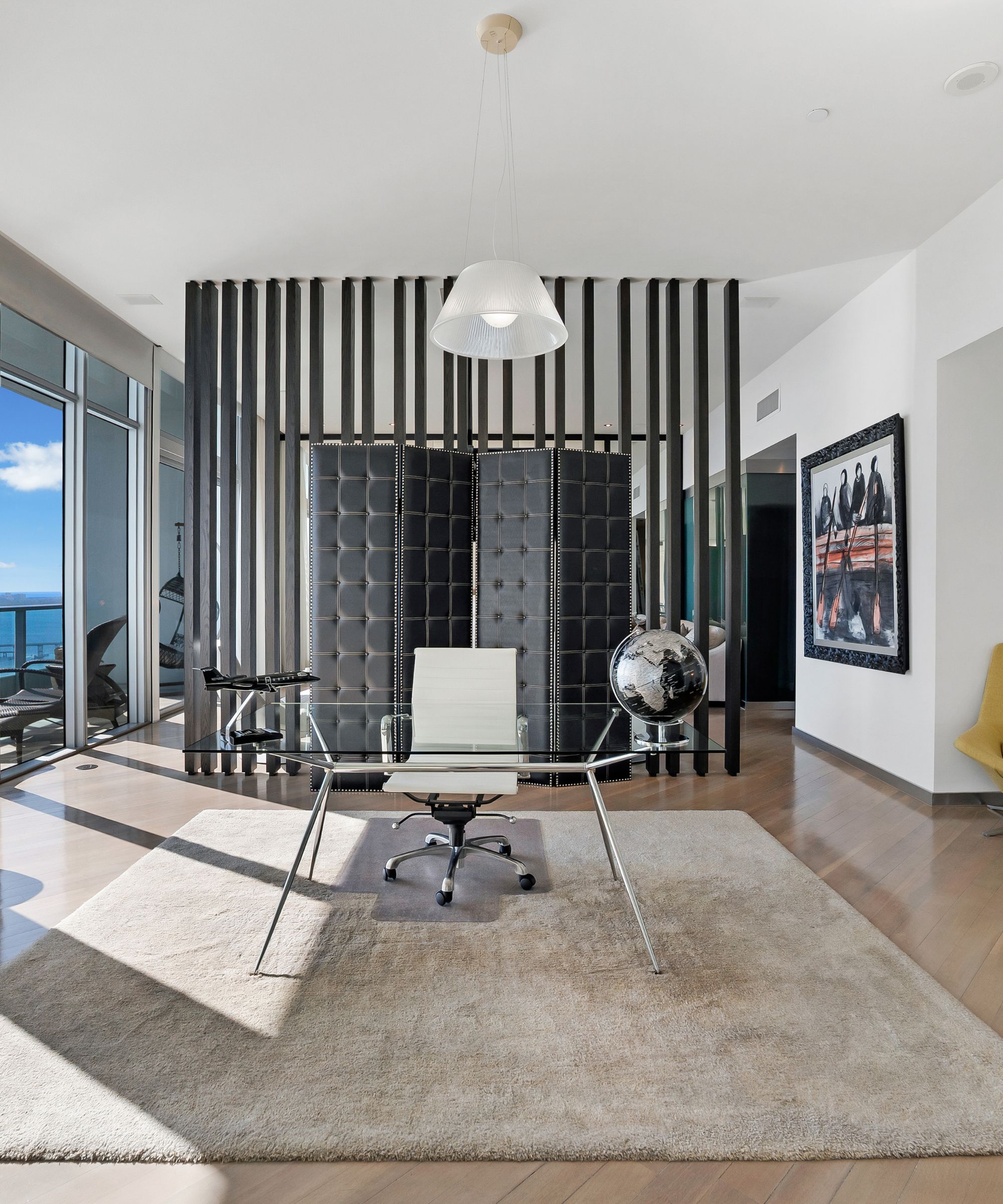 Luis Miguel's home office