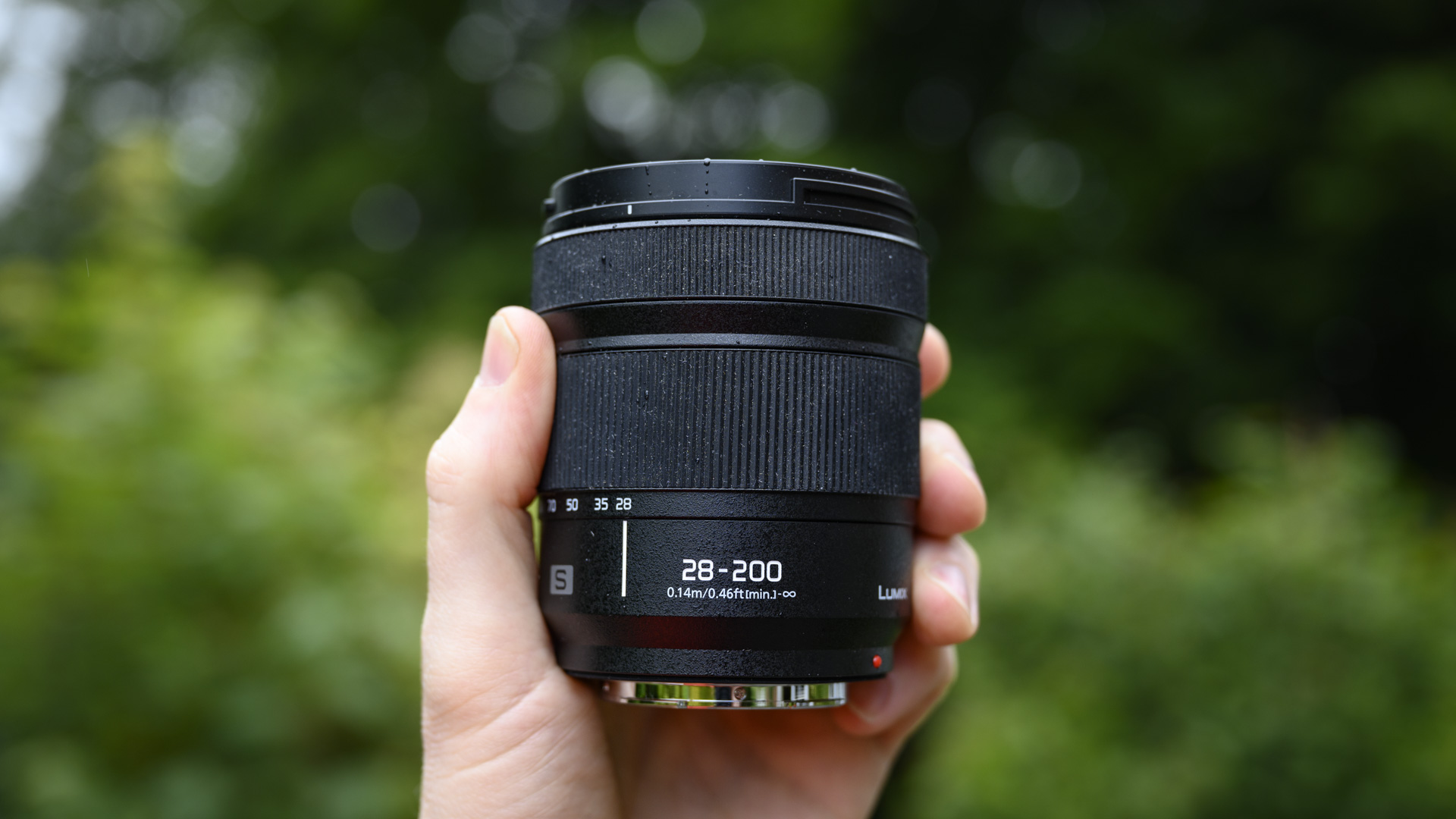 Panasonic Lumix S 28-200mm F4-7.1 Macro OIS review: the travel lens that puts the "super" in super-zoom