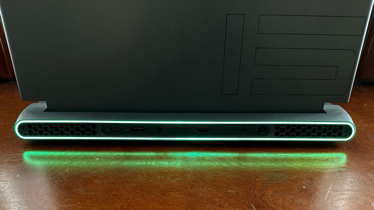 Alienware m15 R7
