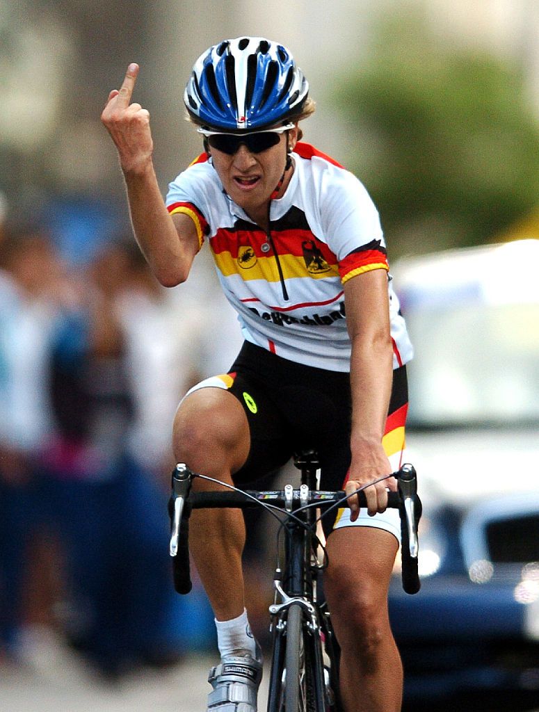 CYCLING : WOMEN ROAD RACE / ATHENS
ARNDT Judith ( GER )
ATHENS 2004 OLYMPIC GAMES
WOMEN ROAD RACE / ROUTE FEMMES / VROUWEN WEG
OLYMPISCHE SPELEN / JEUX OLYMPIQUE