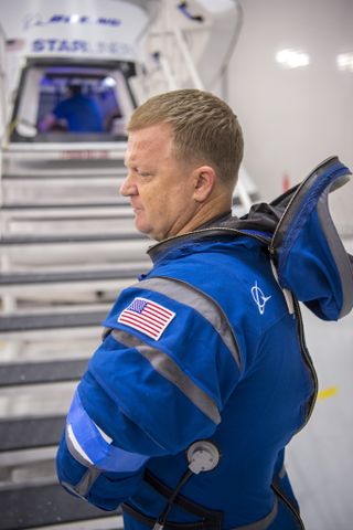 boeing spacesuit design