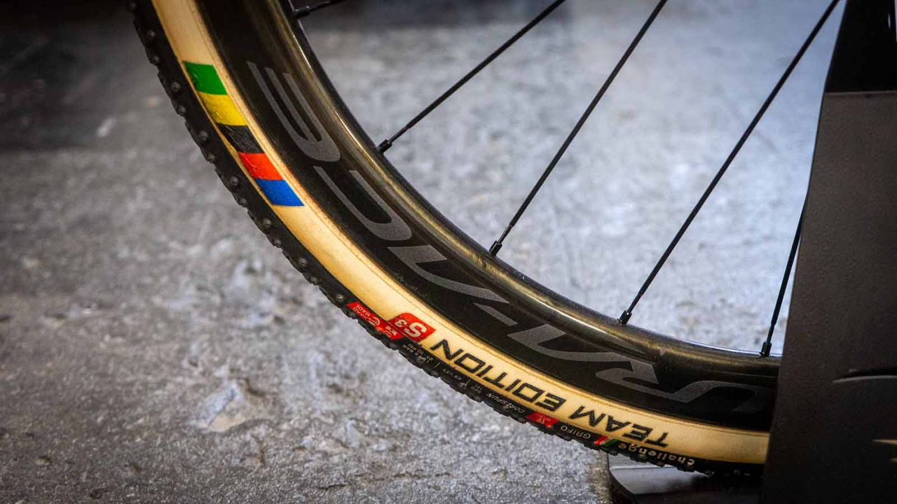 Rouleur Live tech