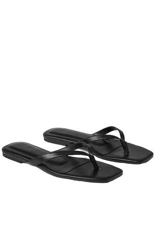 Gap Vegan Leather Flip Flop Sandals (Was $45) 