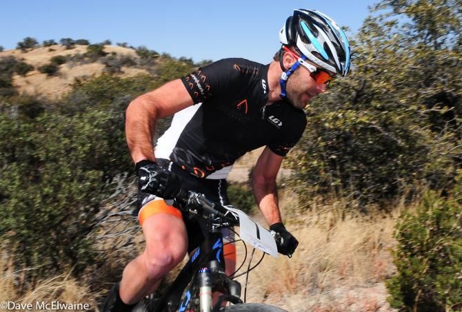TJ Woodruff (Momentum Endurance) carving singletrack