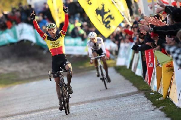 Sven Nys (Landbouwkrediet-Euphony) wins round two of the Hansgrohe Superprestige
