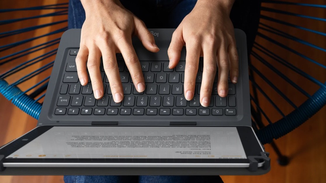 Logitech Universal Folio keyboard