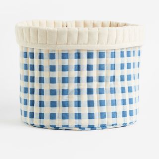 Check design quilted storage basket in blue/white
