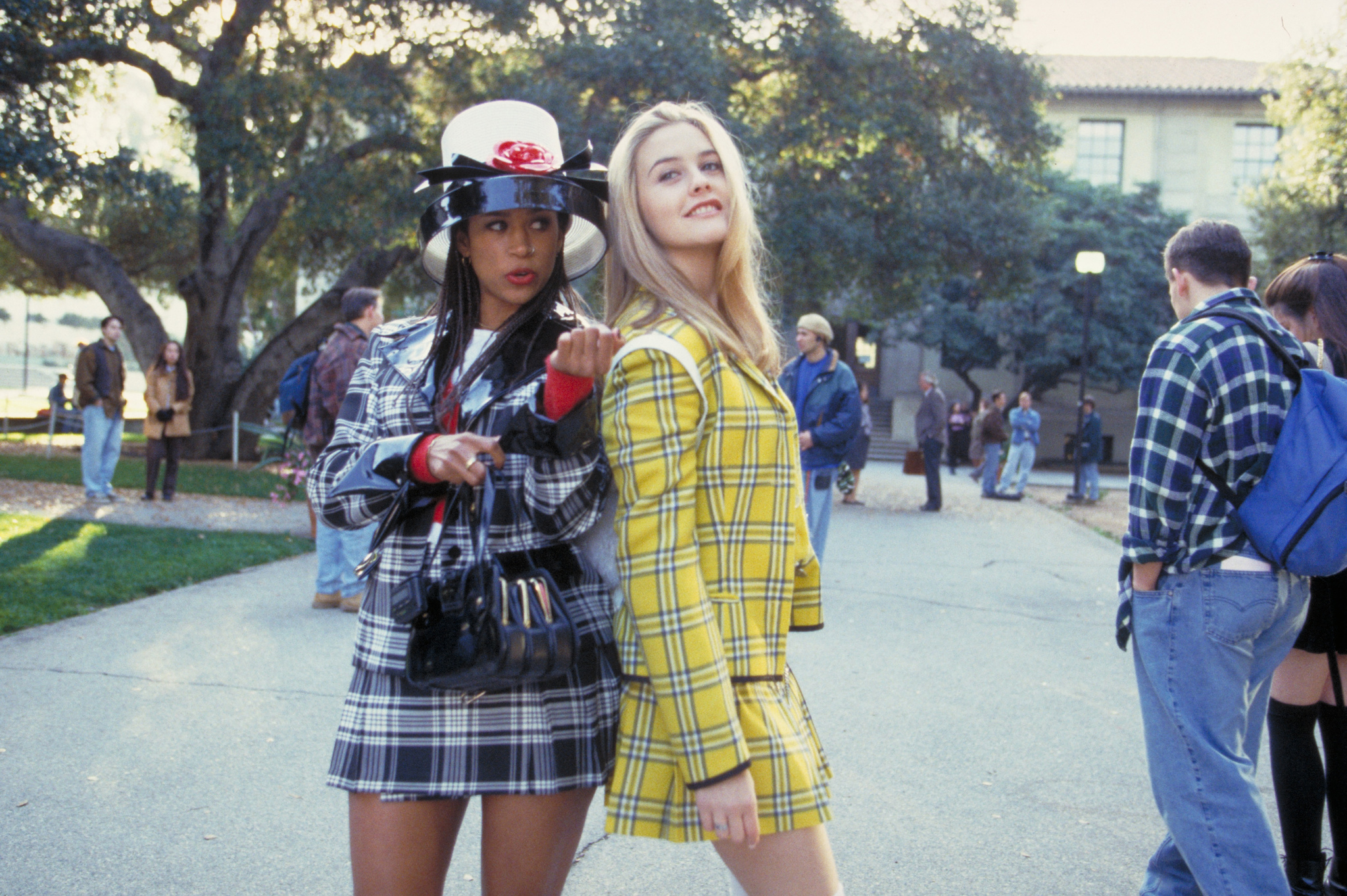 Clueless costume pictures and sketches