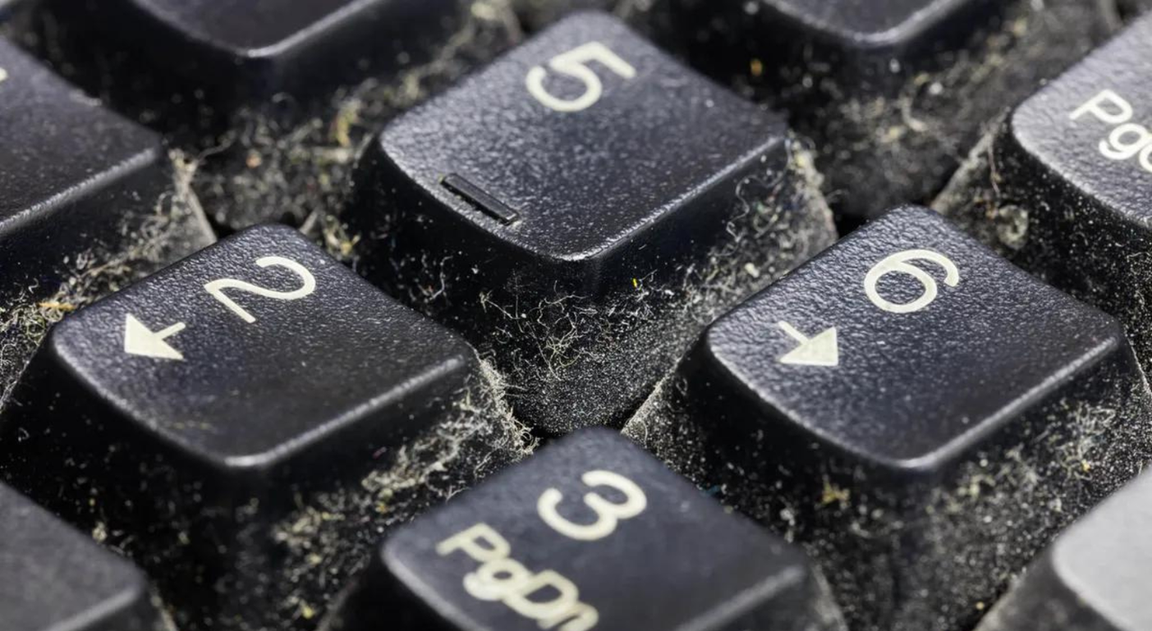 dirty keyboard