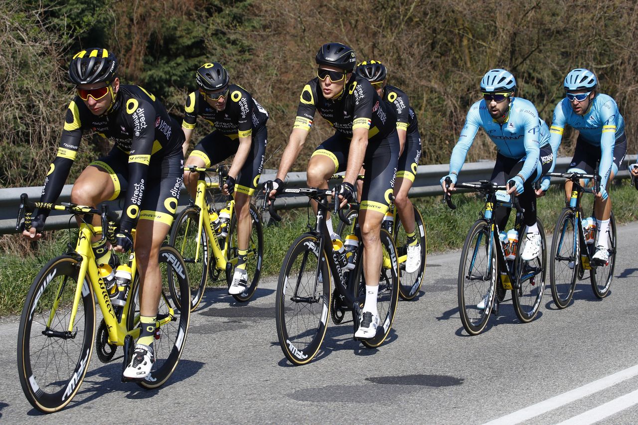 Niki Terpstra resplendent in his new Direct Energie colours.
