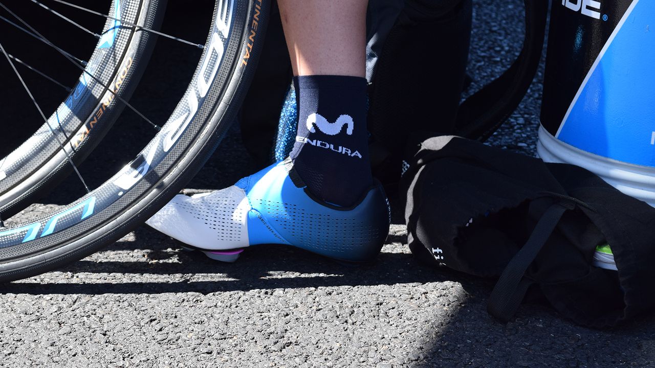 Another look at the blue to white fade on the Movistar Team edition Fiziks