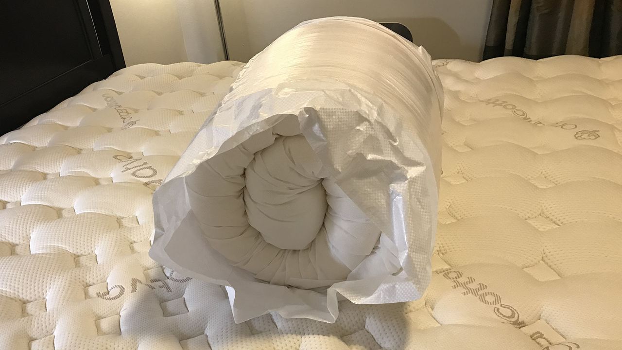 Molecule CopperWell Mattress Topper set-up process